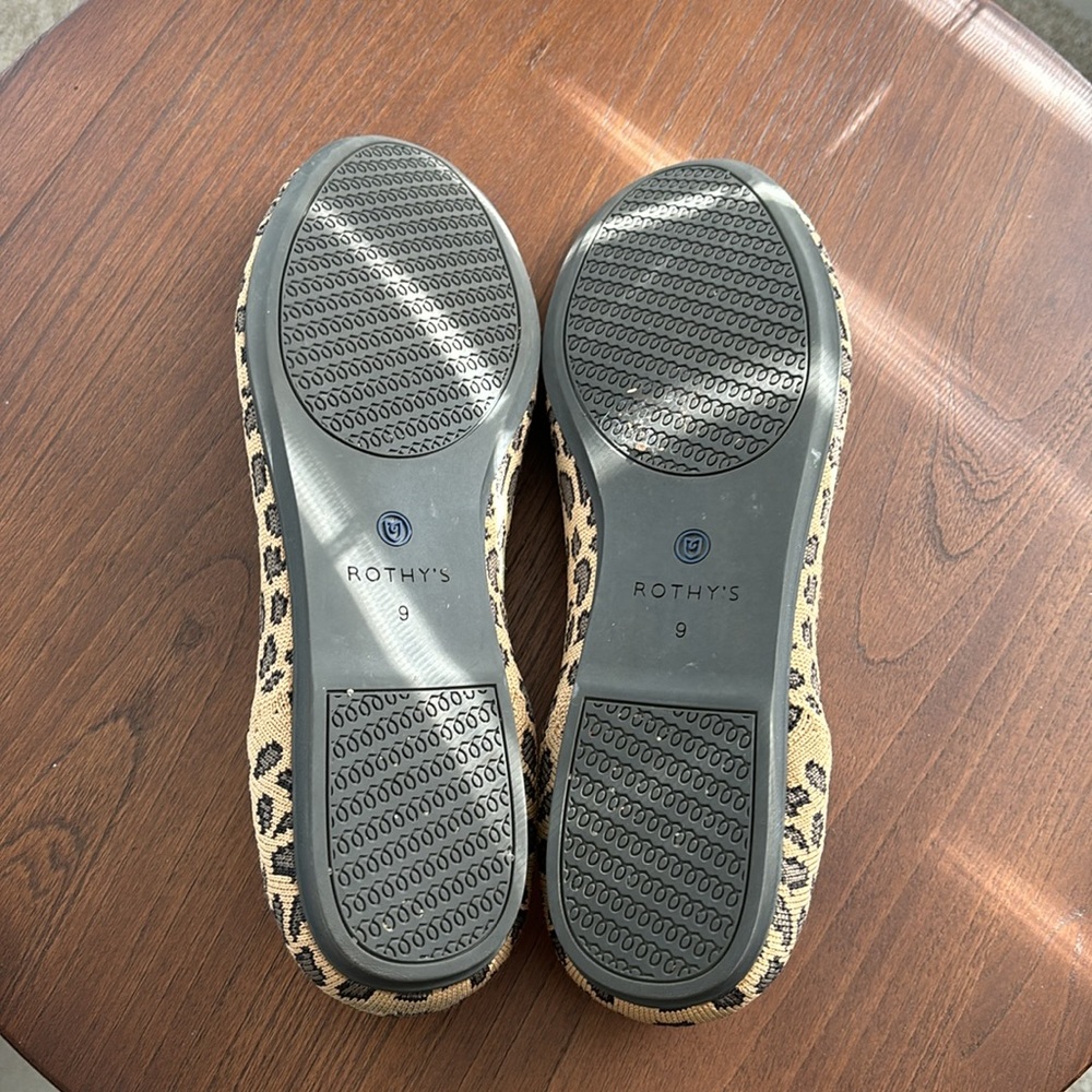 Rothys Leopard Cheetah Loafers Size 9 - Picture 2 of 4